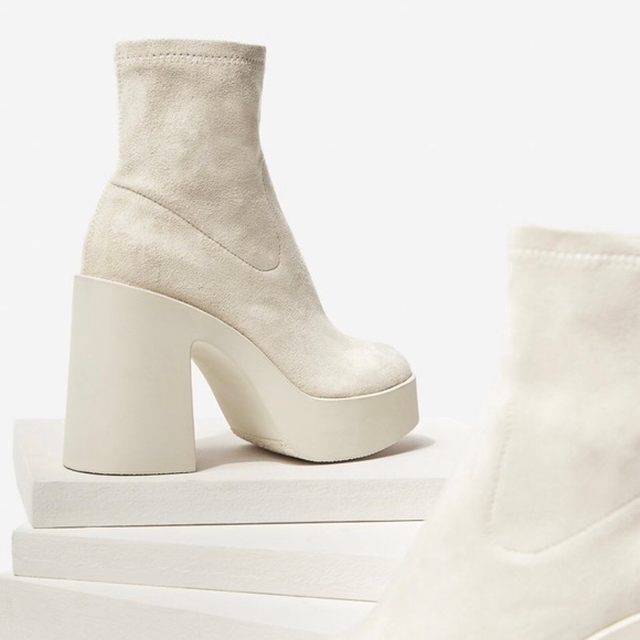 White Platform Boot - Picture 4 of 7
